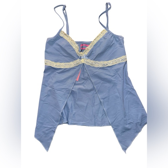 Edikted Sorely lace trim split front camisole in blue. Size XS. NWT - Picture 3 of 7